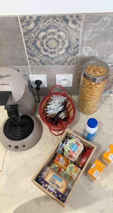 Magnifique Appartement Plein Coeur Avignon Intra-Muros Esterno foto