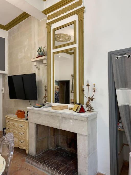 Magnifique Appartement Plein Coeur Avignon Intra-Muros Esterno foto